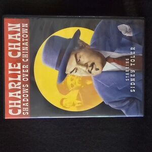 "CHARLIE CHAN - SHADOWS OVER CHINATOWN". B/W. DVD. NOT RATED. 1946
